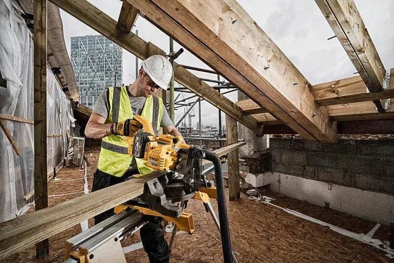 DeWALT DCS777T2 Accu Afkort-/Verstekzaag 216mm 54V XR Flexvolt 6.0Ah