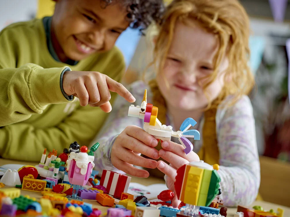 LEGO®CLASSIC 11029 - BOITE DE FETE CREATIVE