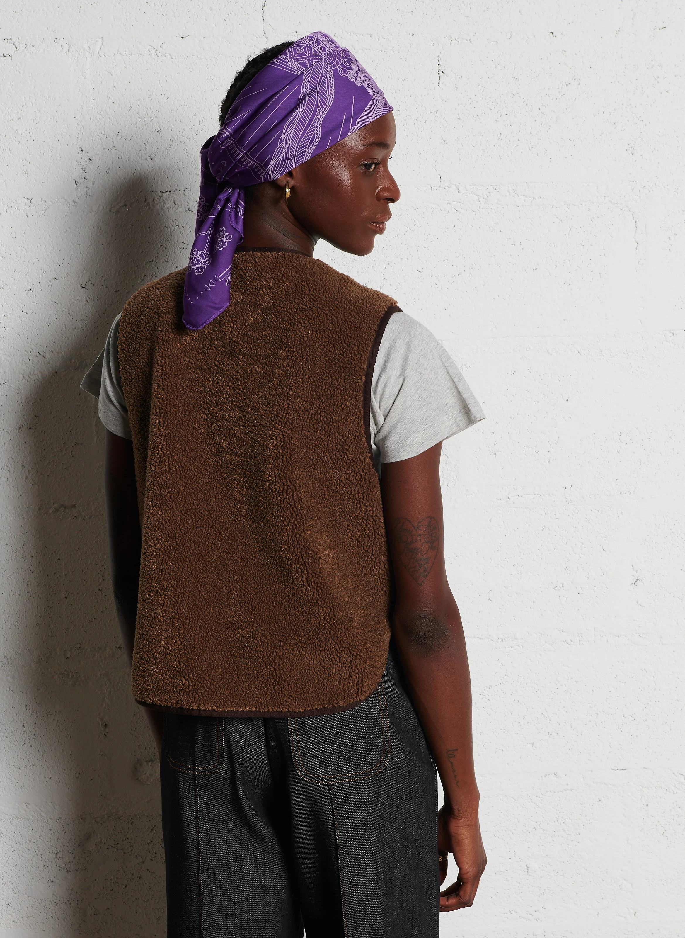 FUSIL - Gilet sans manches aspect mouton | Marron