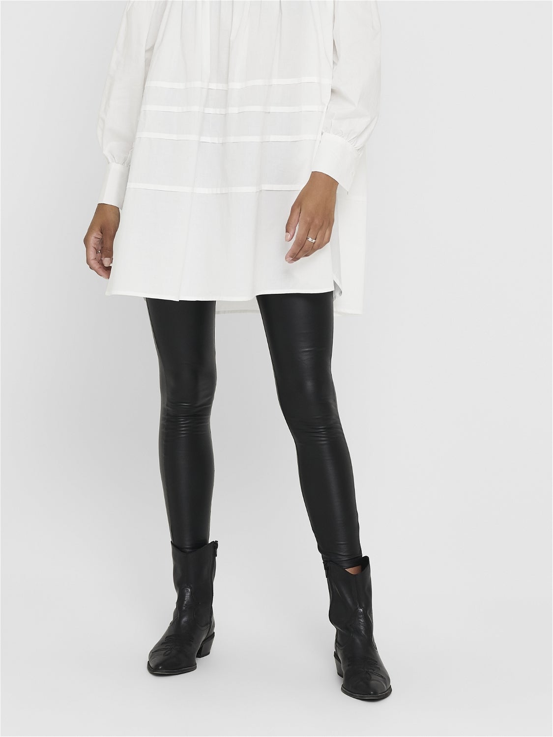 JDYSTINE Slim Fit Hose in Lederoptik Black