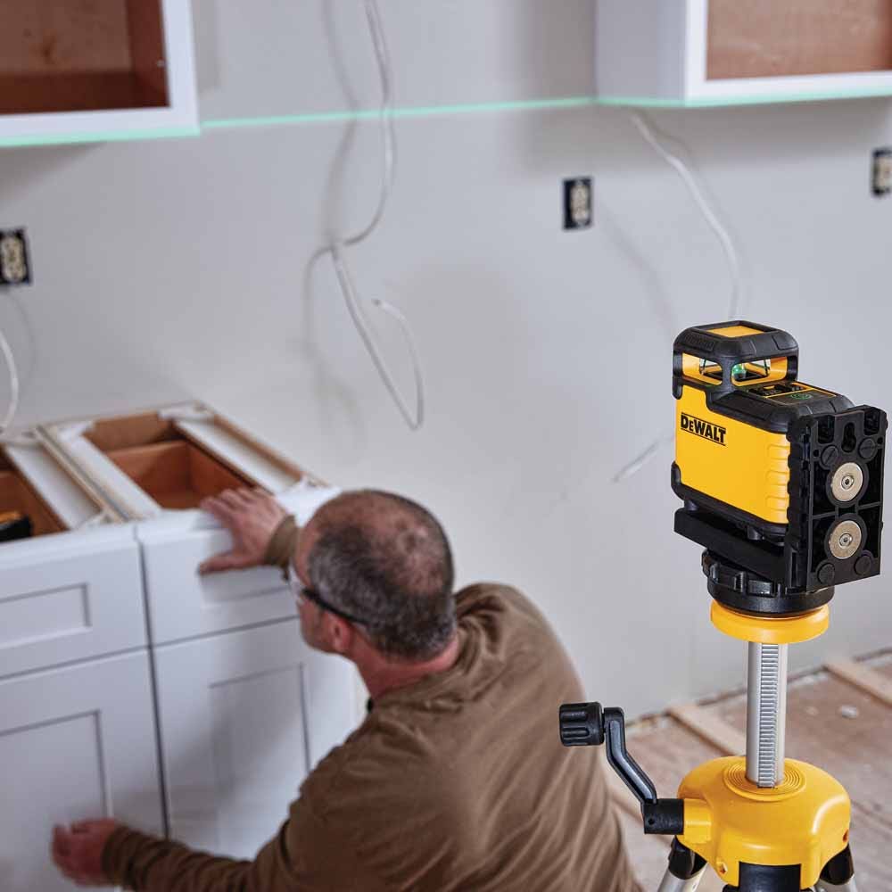 DEWALT 360 Degree Green Beam Cross Line Laser DW03601CG-XJ