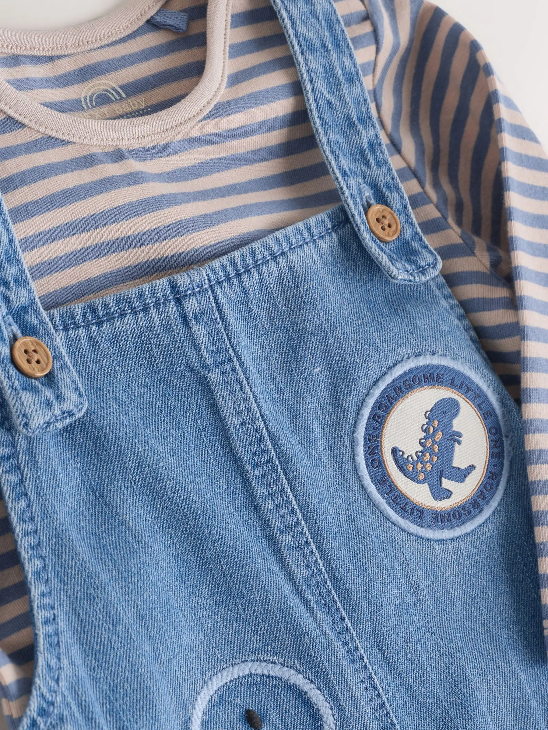 Blauw met dinosaurus - Babyset van denim bretelbroeken en bodysuit (0 mnd - 2 jr)