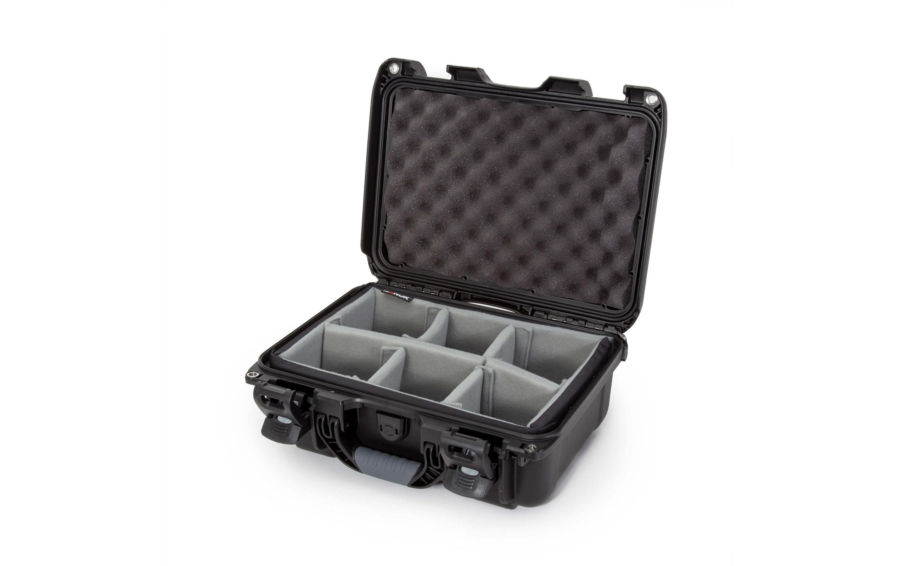 Kunststoffkoffer 915 - mit Trennwand Schwarz<br>Leichter, wasserdichter und robuster Hartschalenkoffer mit Trennwand
