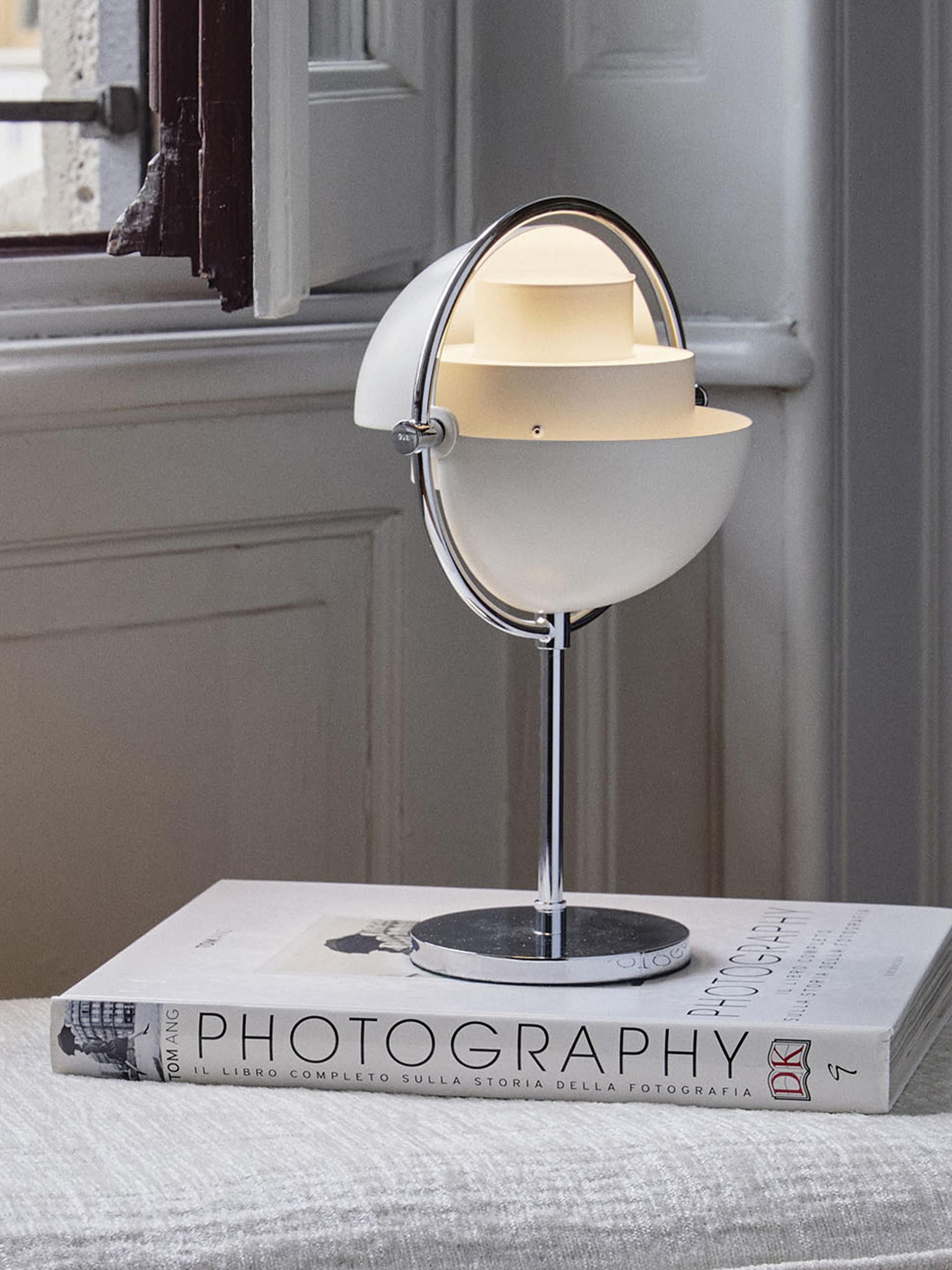 Mobiele dimbare tafellamp Multi-Lite, verstelbaar