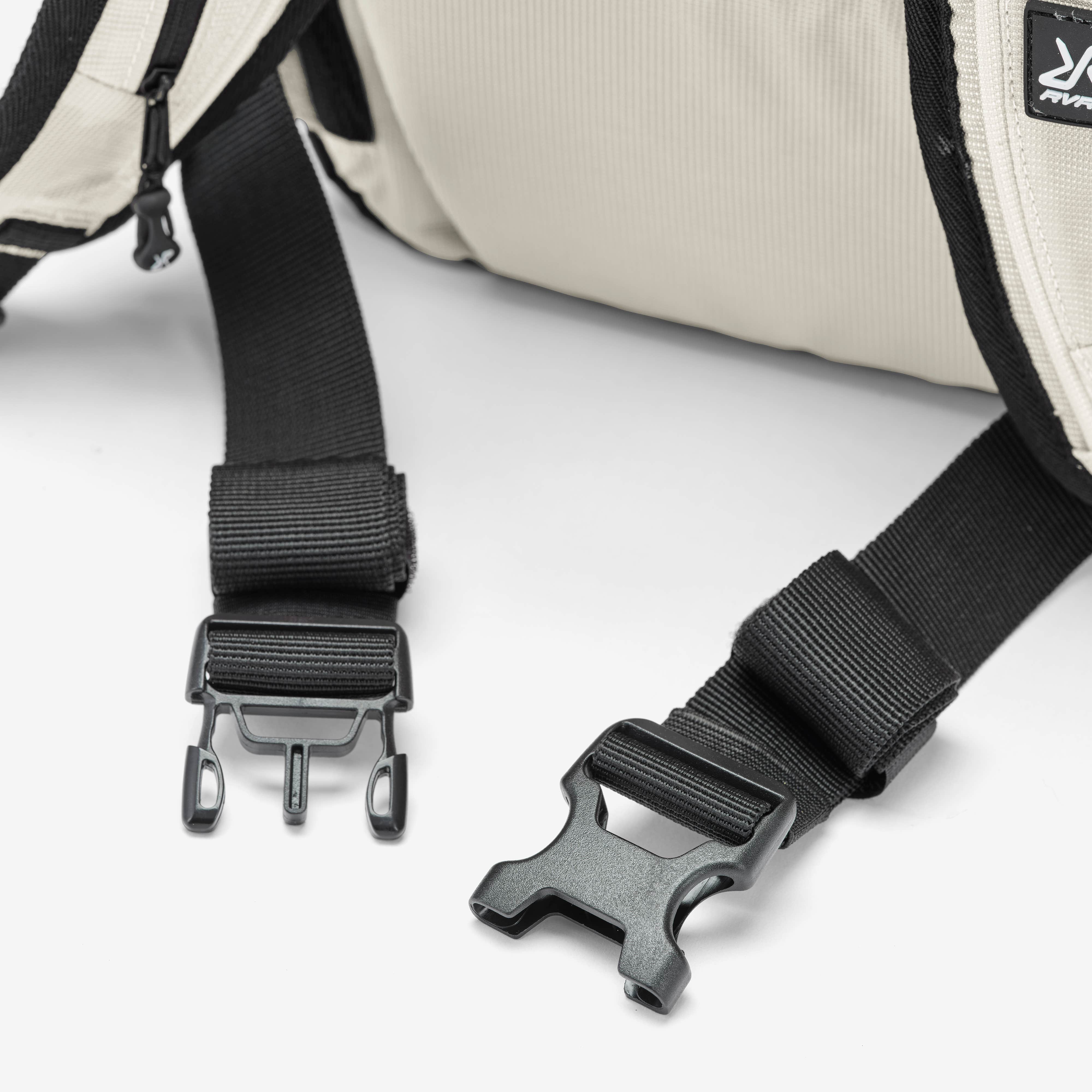 Explor Backpack 18L  Tofu