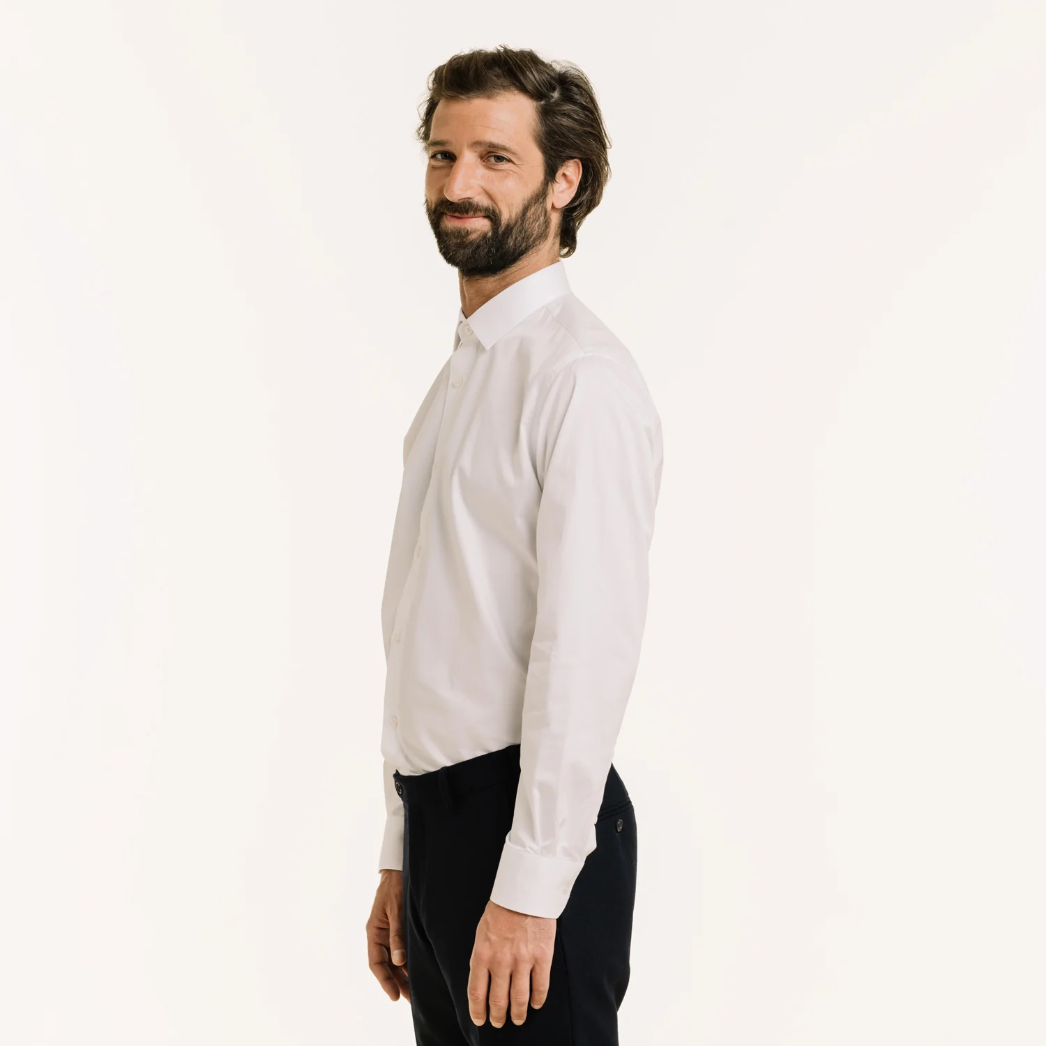Fitted shirt in white double-twisted twill
