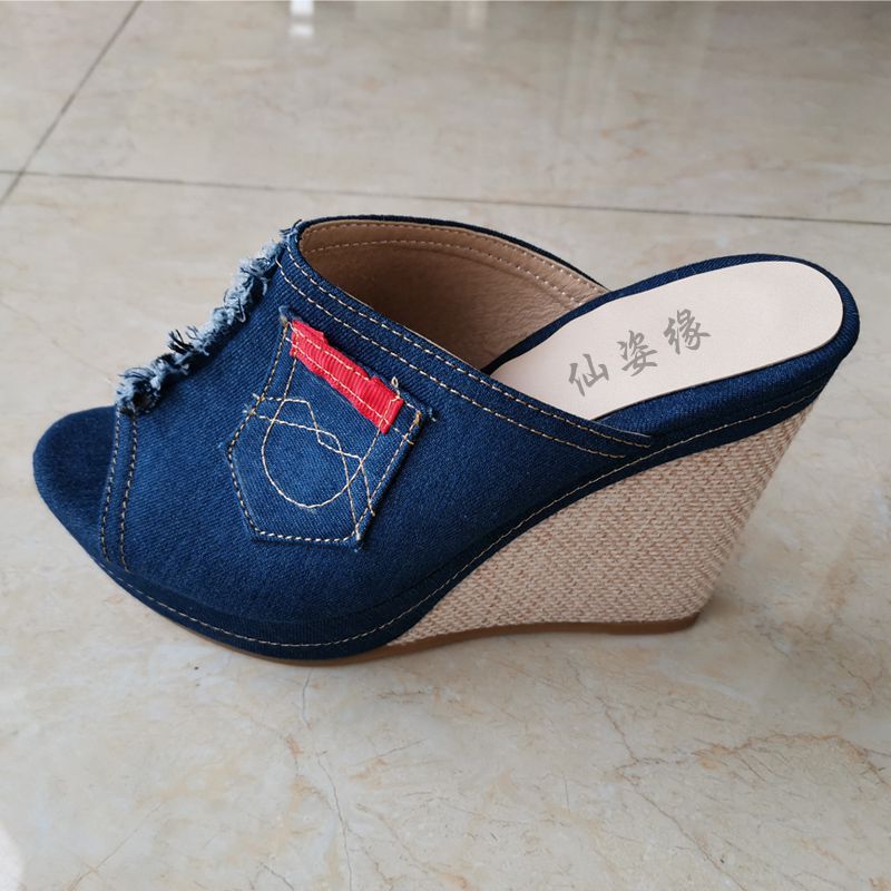 Cinnabelle - Peep-Toe Wedge-Heel Denim Slide Sandalen