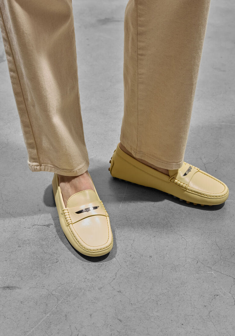 butter yellow tod's mocassins gommino 22l baffo metallo