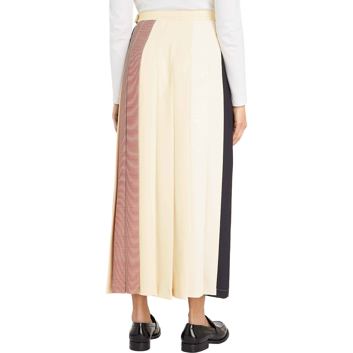 TOMMY HILFIGER<br>Saia midi listrada, evasê