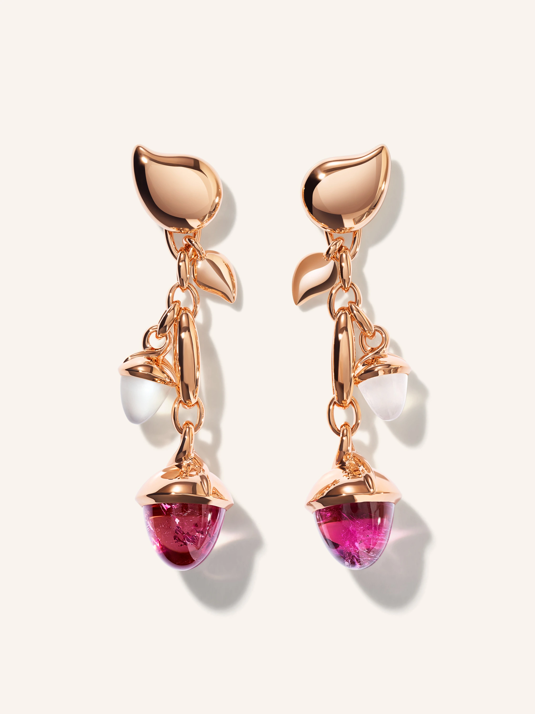 TAMARA COMOLLI Ohrringe OHRRINGE MIKADO DANGLING 2 ACORNS - 'BLUSH' 18K Roségold