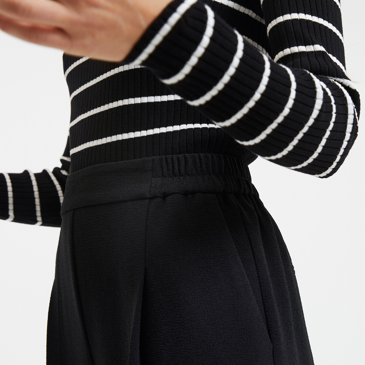 COLEÇÕES LA REDOUTE<br>Calças largas em crepe de poliéster