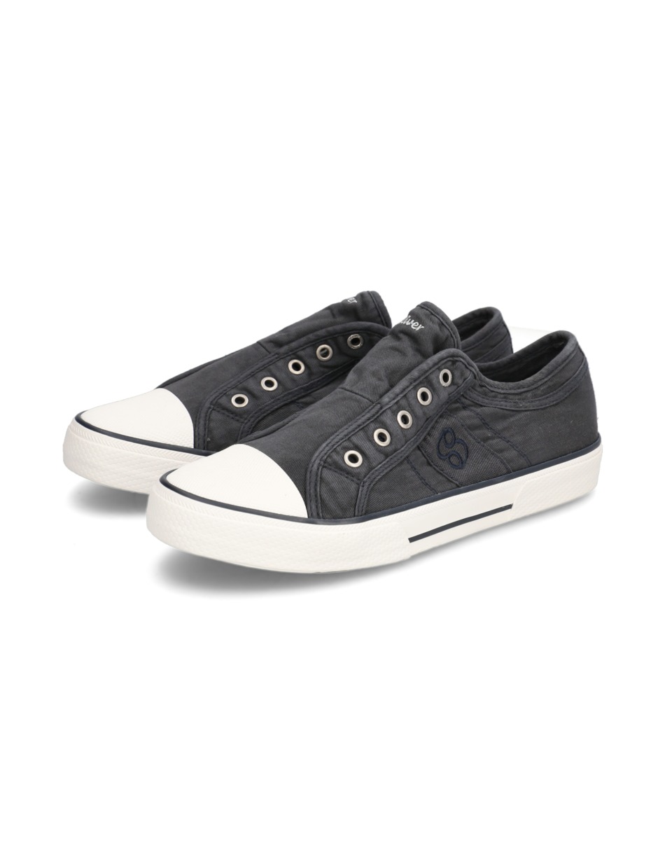 Canvas Sneaker