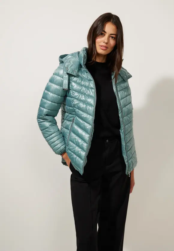 Kurze Steppjacke mit Kapuze - polar mint