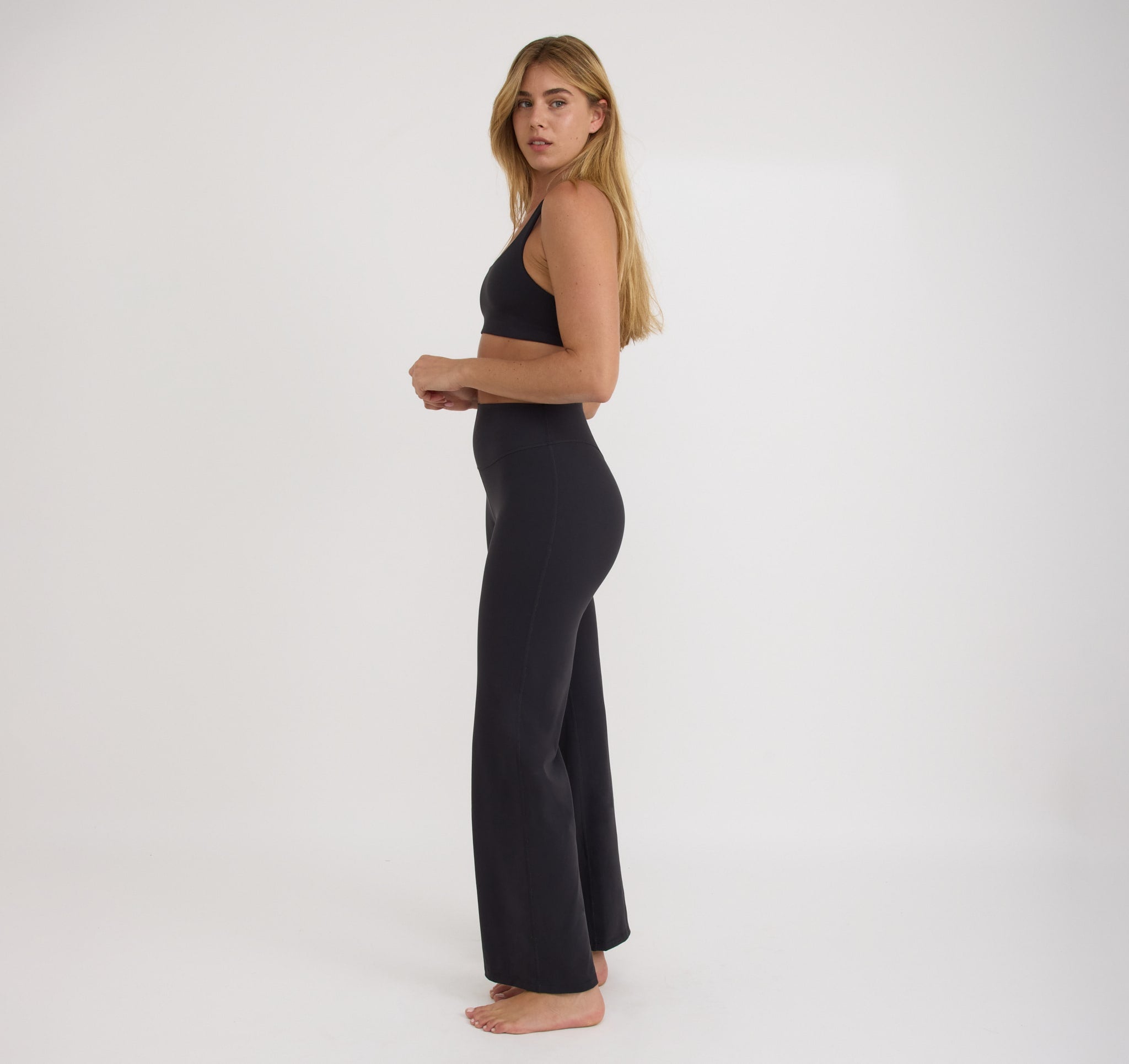 RECYCLED NYLON<br>Active Flare Leggings