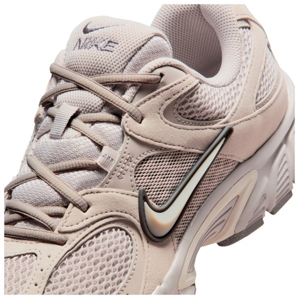 Nike - V5 RNR - Baskets