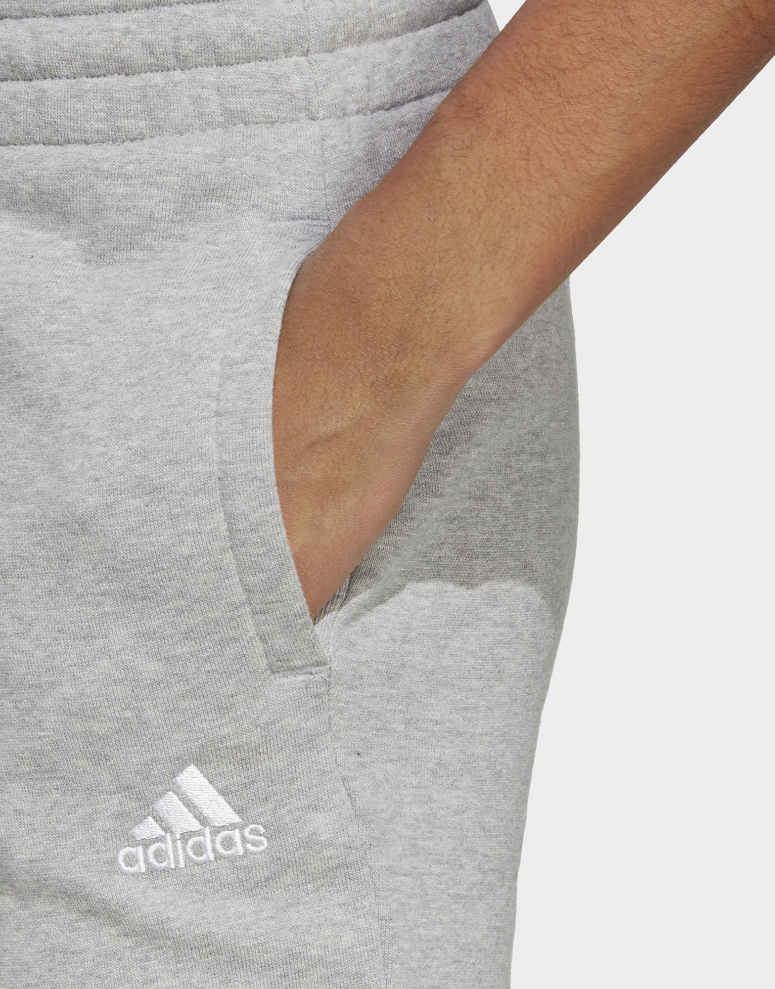 adidas Pantalon en molleton à chevilles élastiques Essentials Linear