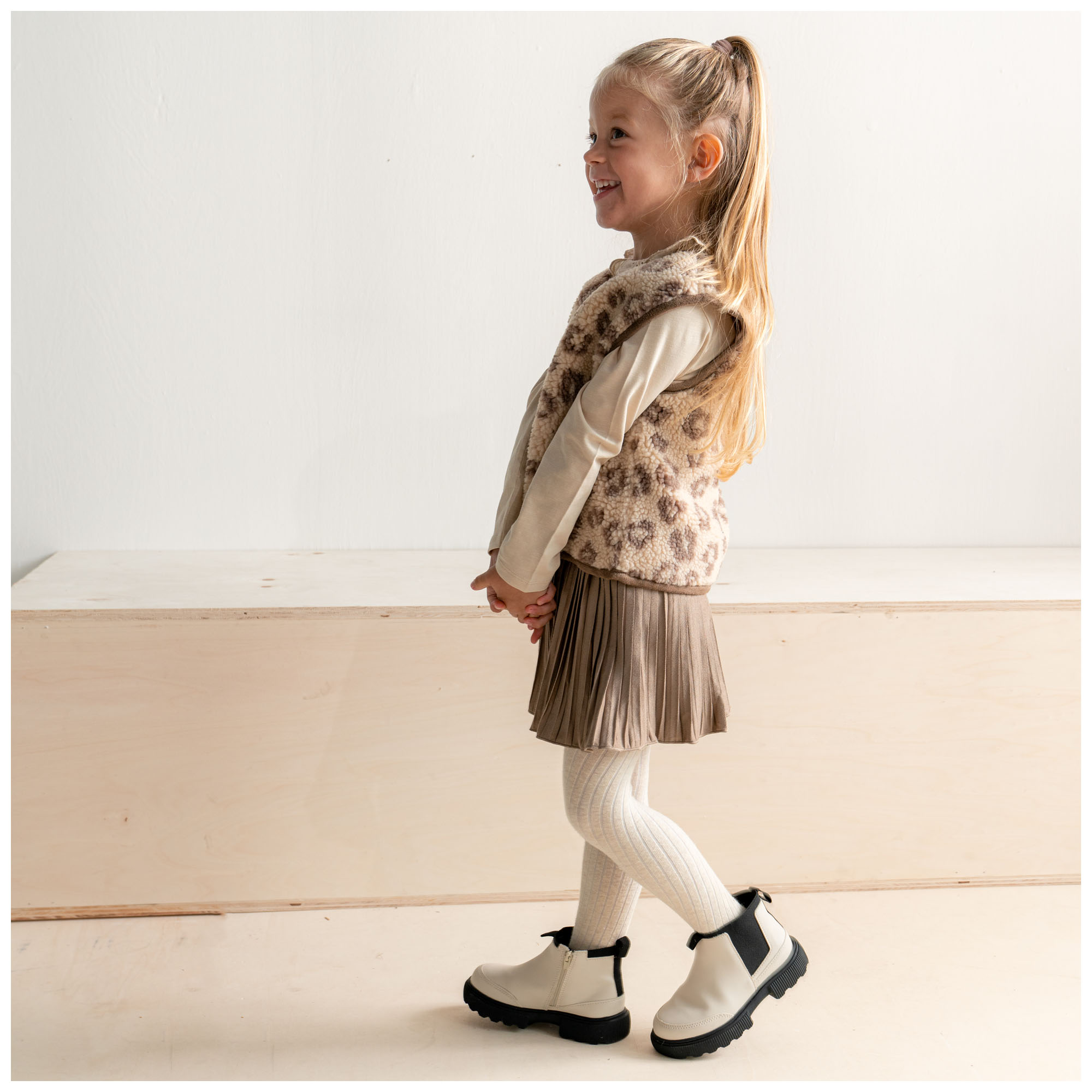 Prénatal peuter gilet mouwloos panterprint beige
