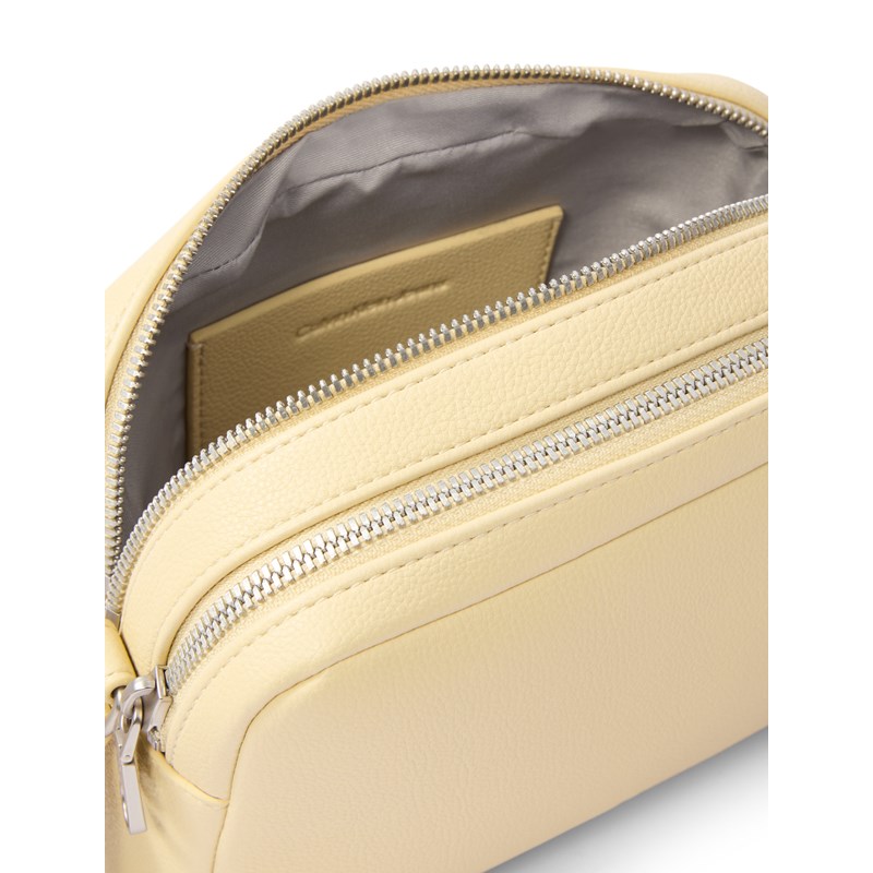 Calvin Klein<br>Crossbody Ultralight