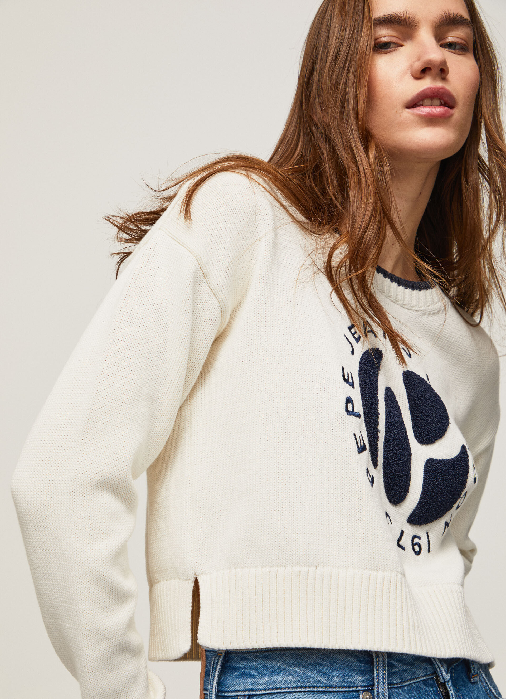 Malha de algodão com logotipo estampado - branca