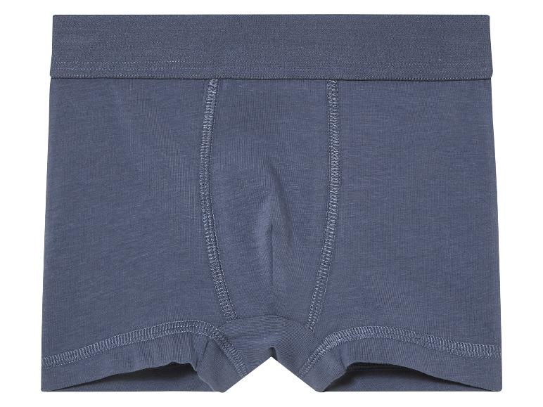 3 kinder boxers