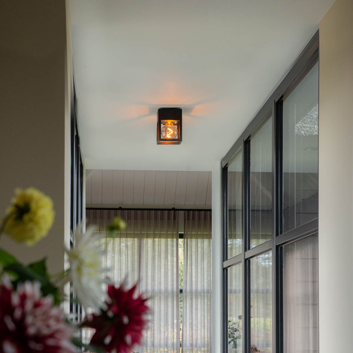 Moderne plafondlamp zwart kubus - Cela