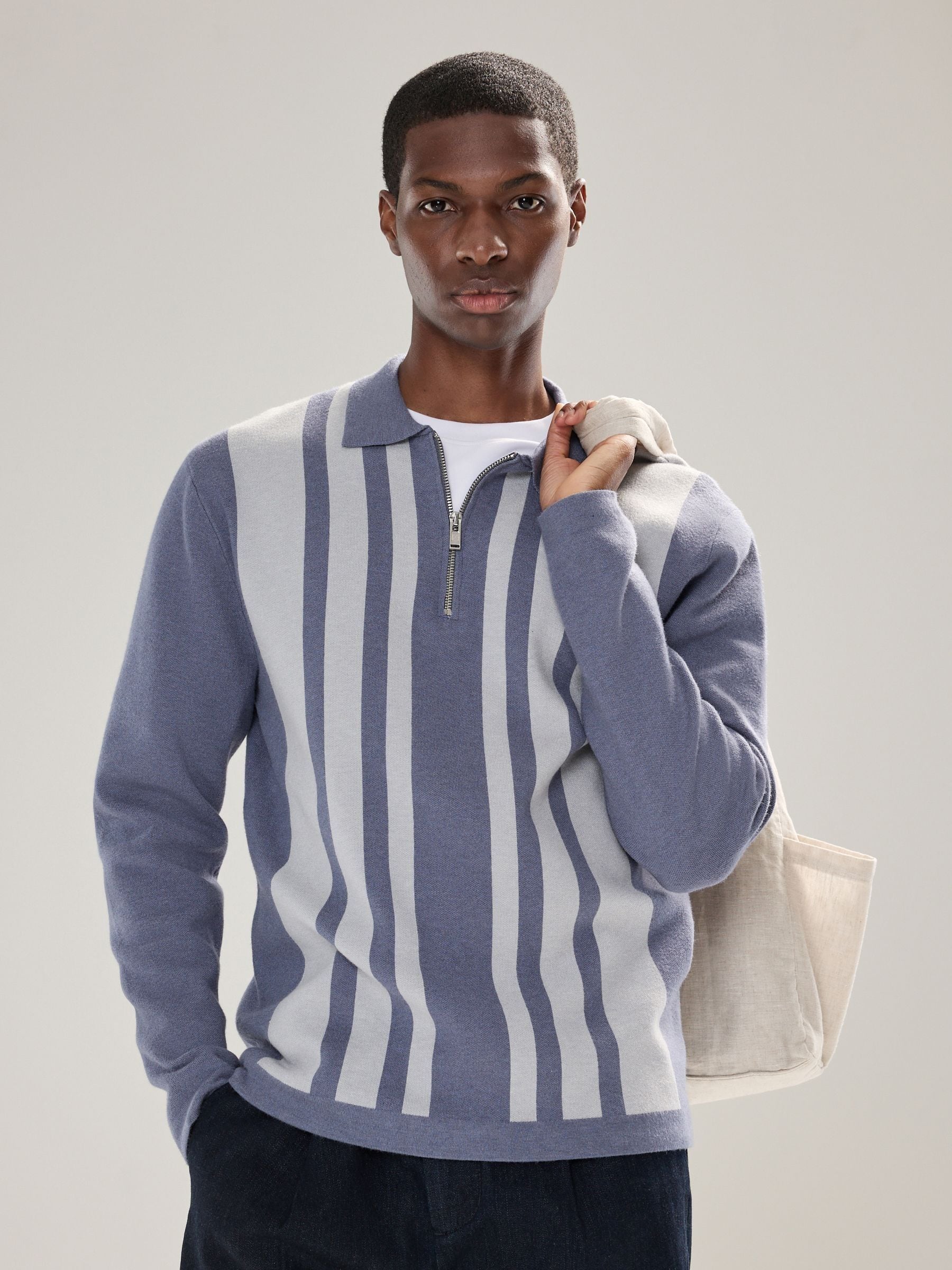 Blauw - Regular fit premium halfzwaar gestreept gebreid poloshirt met lange mouwen en kwartrits