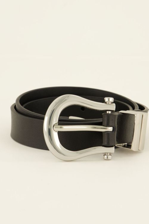 Zwarte riem basic met zilverkleurige gesp