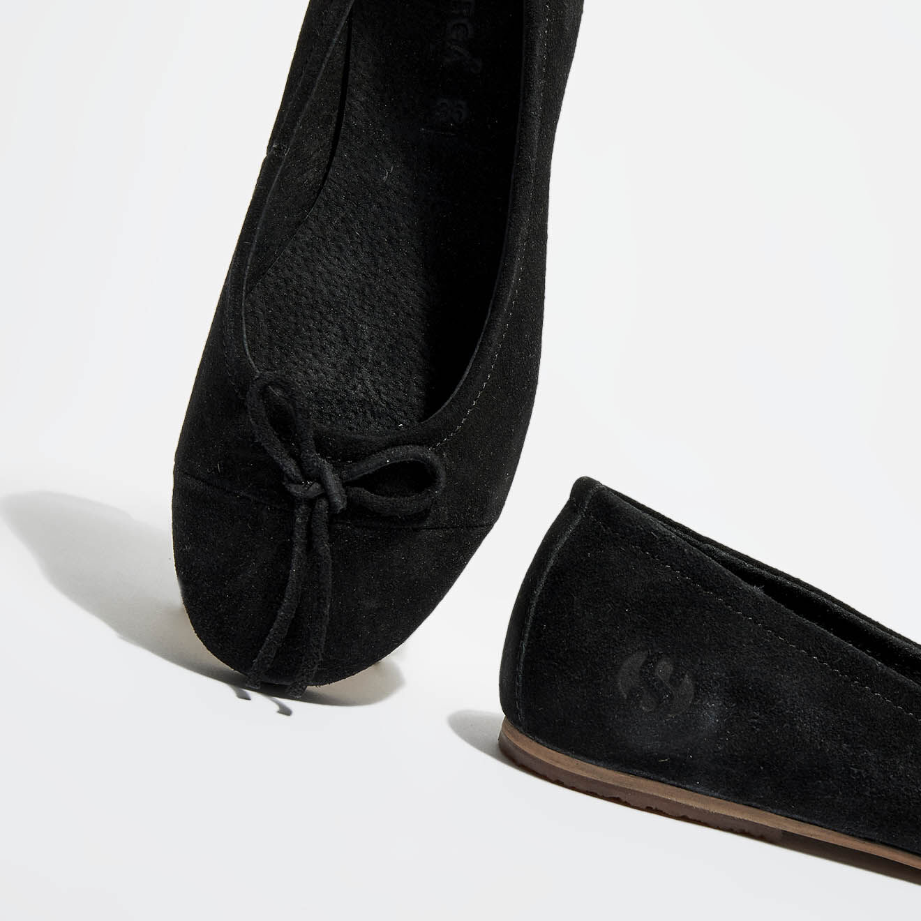 Superga Ballerines en velours de cuir  noires