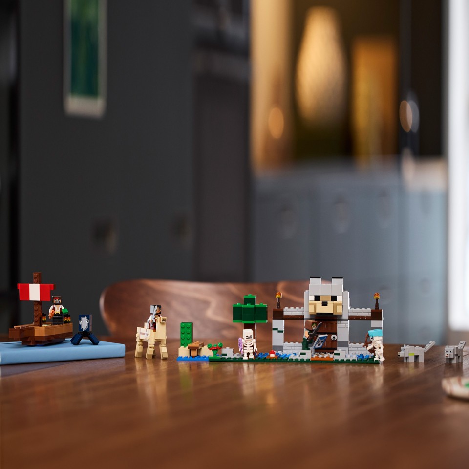 LEGO Minecraft - Piratskibsrejsen (21259)