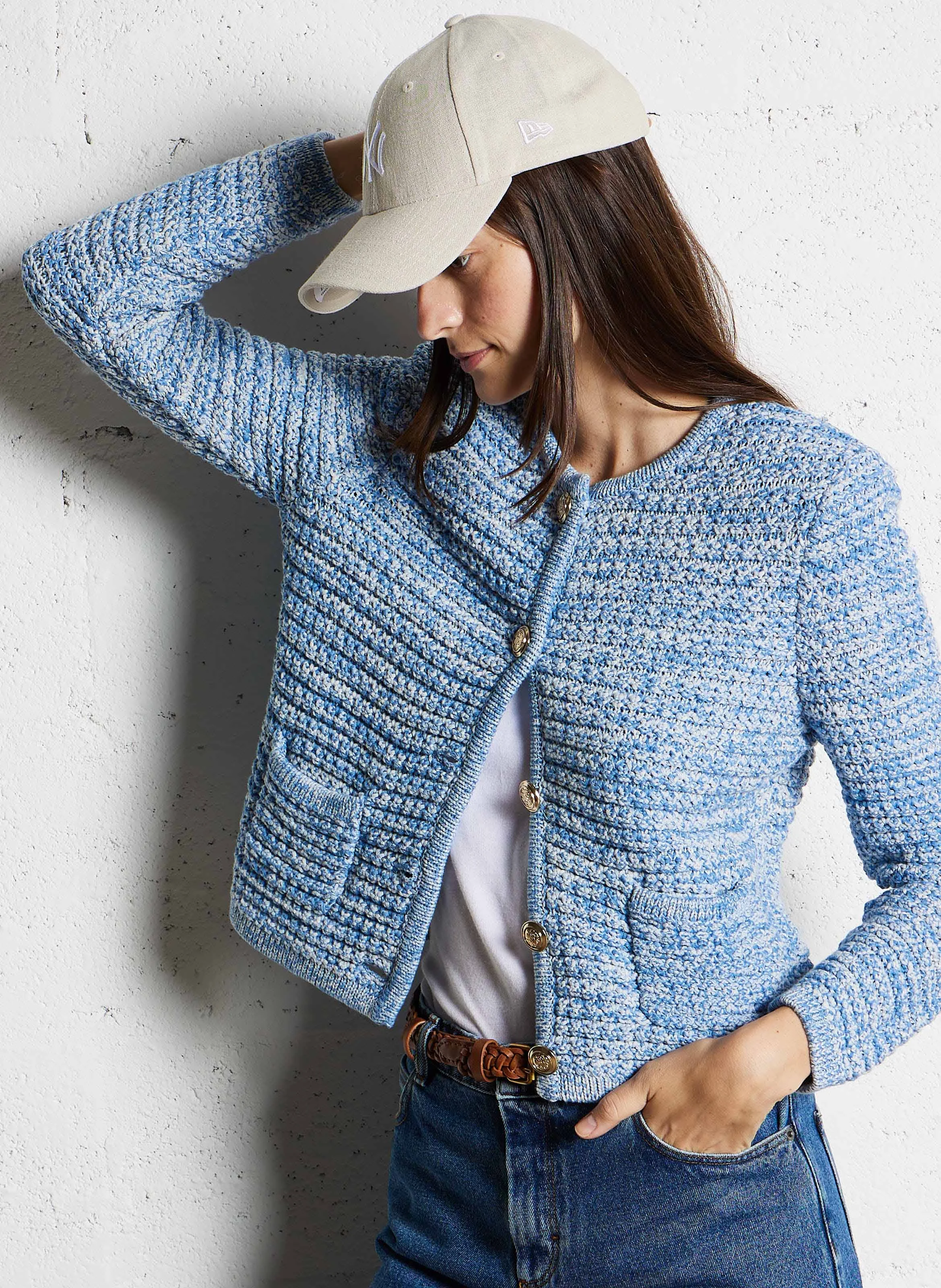 GUSPA - Gilet col rond avec boutons bijoux en maille| Bleu