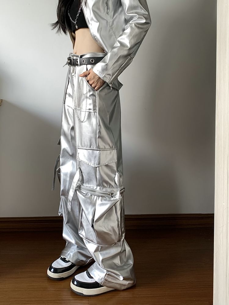 Shineon Studio - Bandkraag Effen imitatieleren ritsjack / Crop top met camisole / Middelhoge wijde cargobroek / Riem / Set