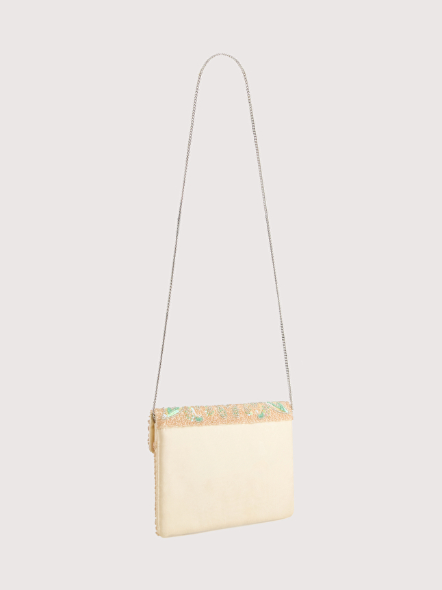 Pochette perlée