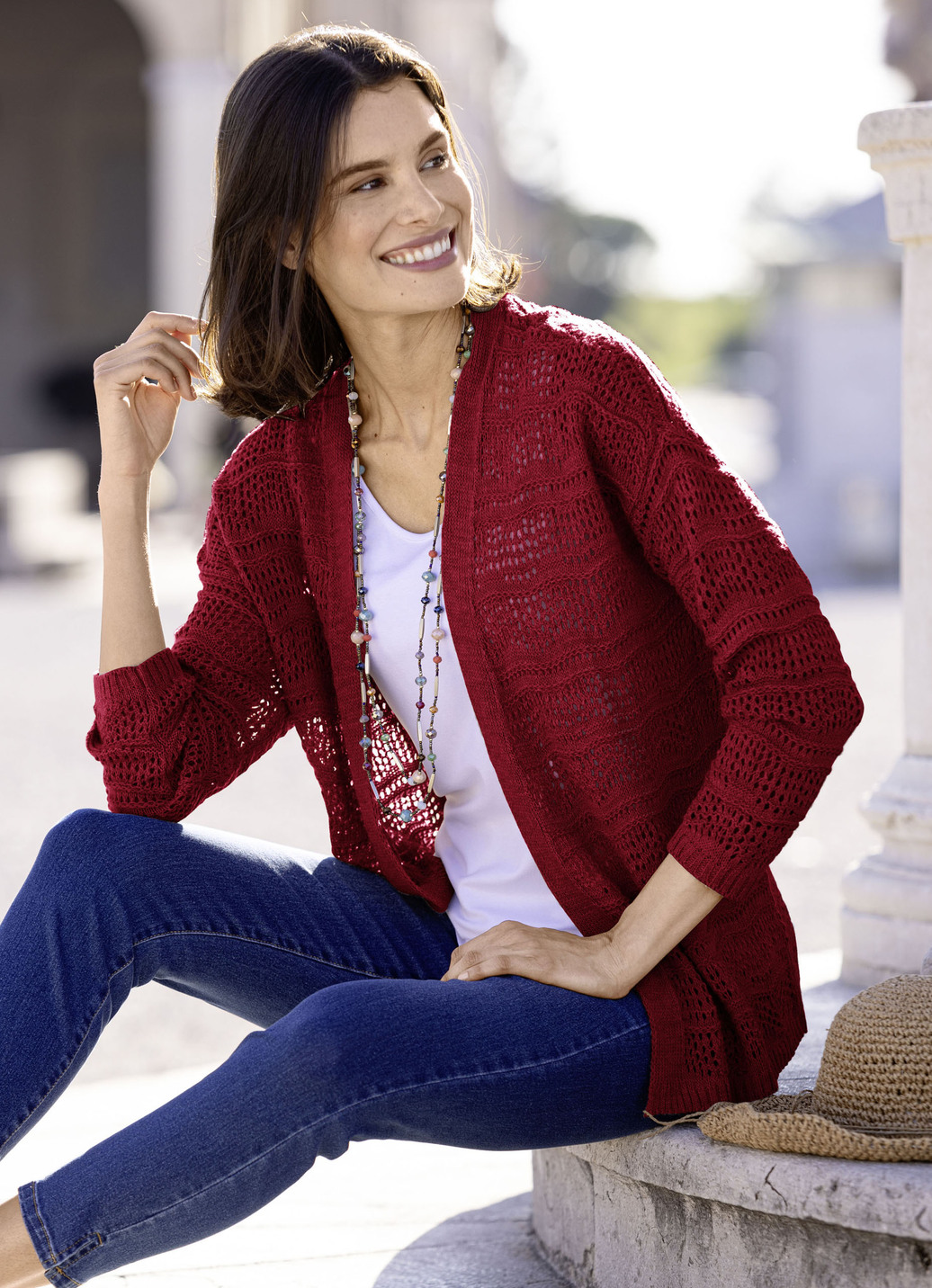 Strickjacke in feinem Netzstrick