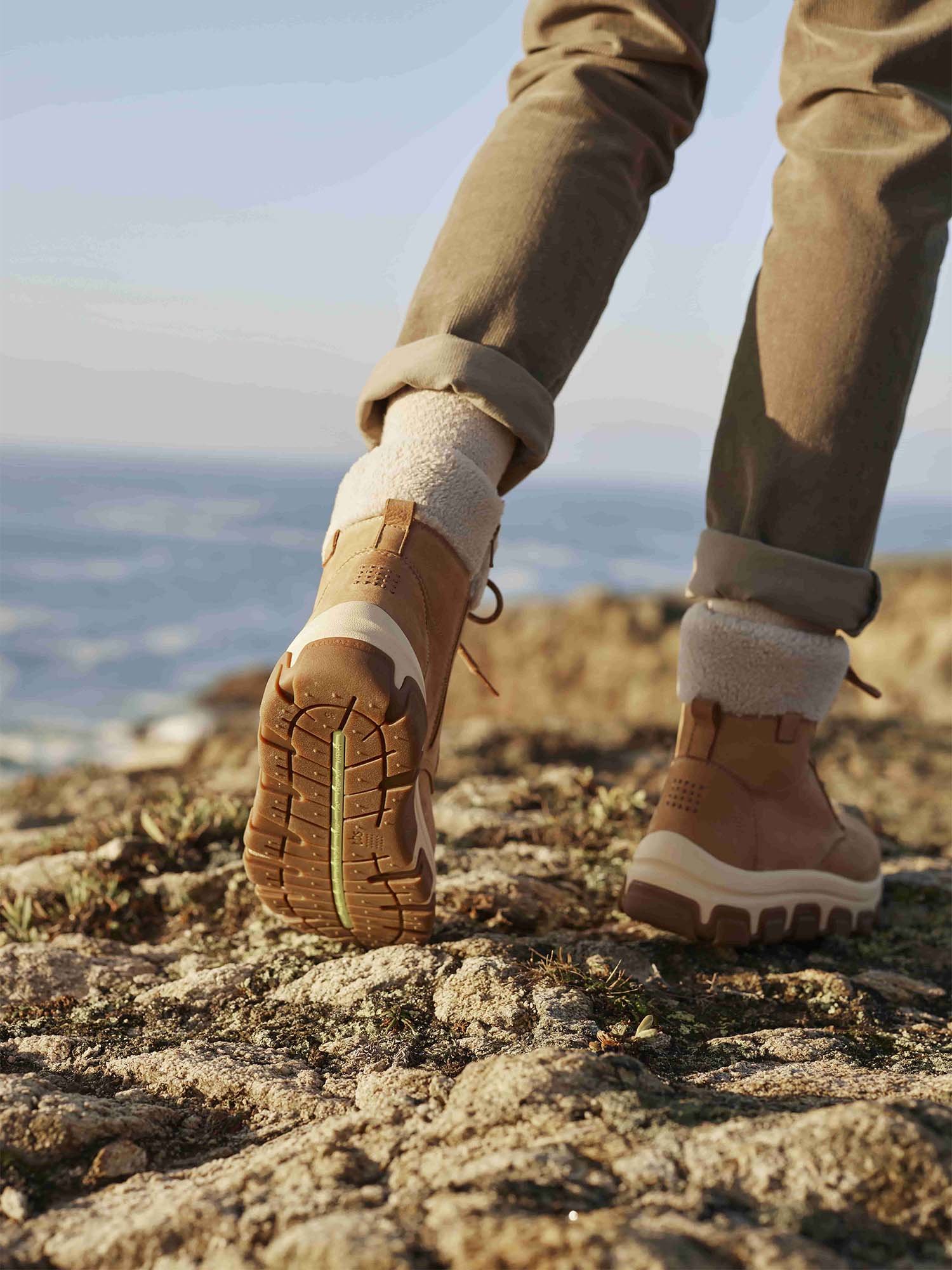 Boots Femme Fourrées Semelle Crantée Cuir Camel