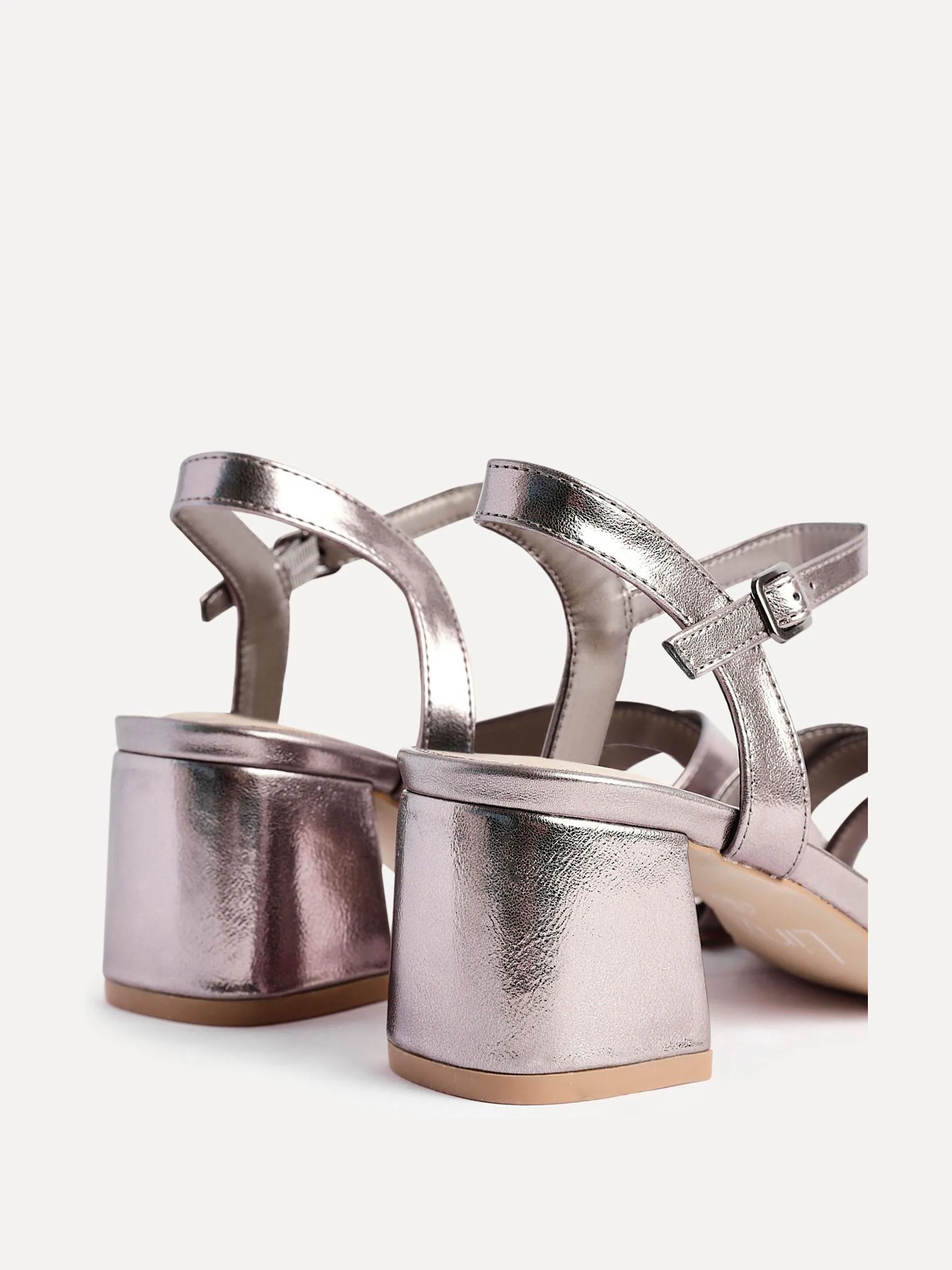 Zilver - Linzi Flair Heeled With Cross Front Straps Sandals