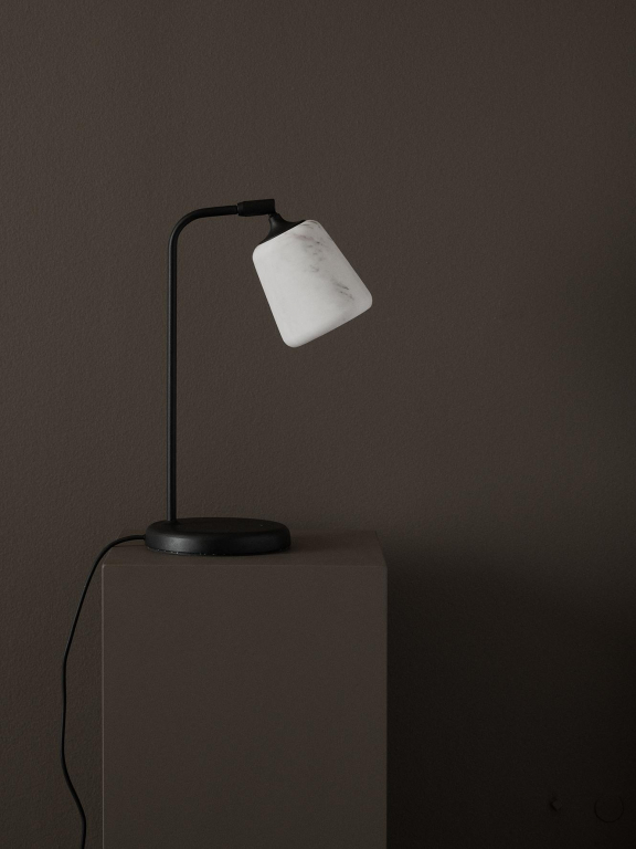New Works Material bureaulamp gerookt eiken