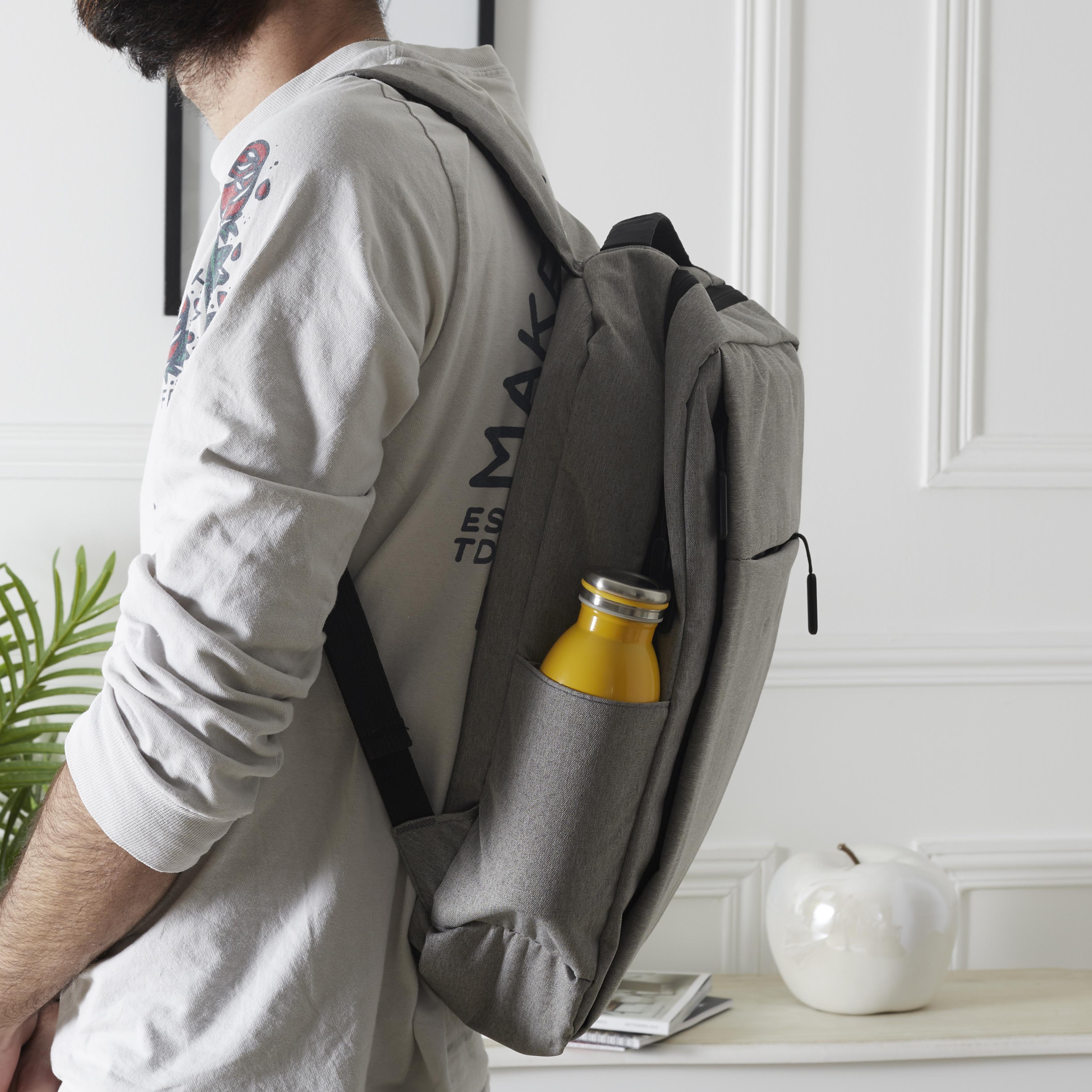SAC A DOS ORDINATEUR AVEC BRANCHEMENT USB