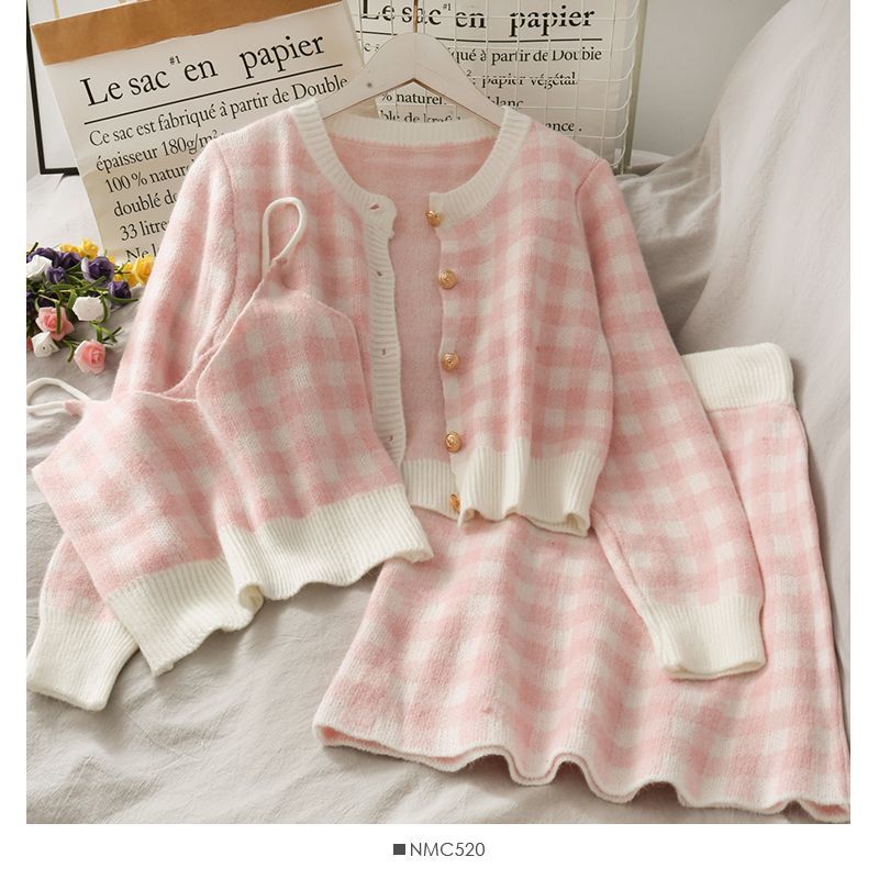 Lemongrass - Set: Geruite camisole top + licht vest + minirok