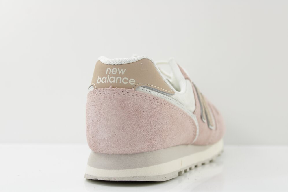 New Balance Sneaker
