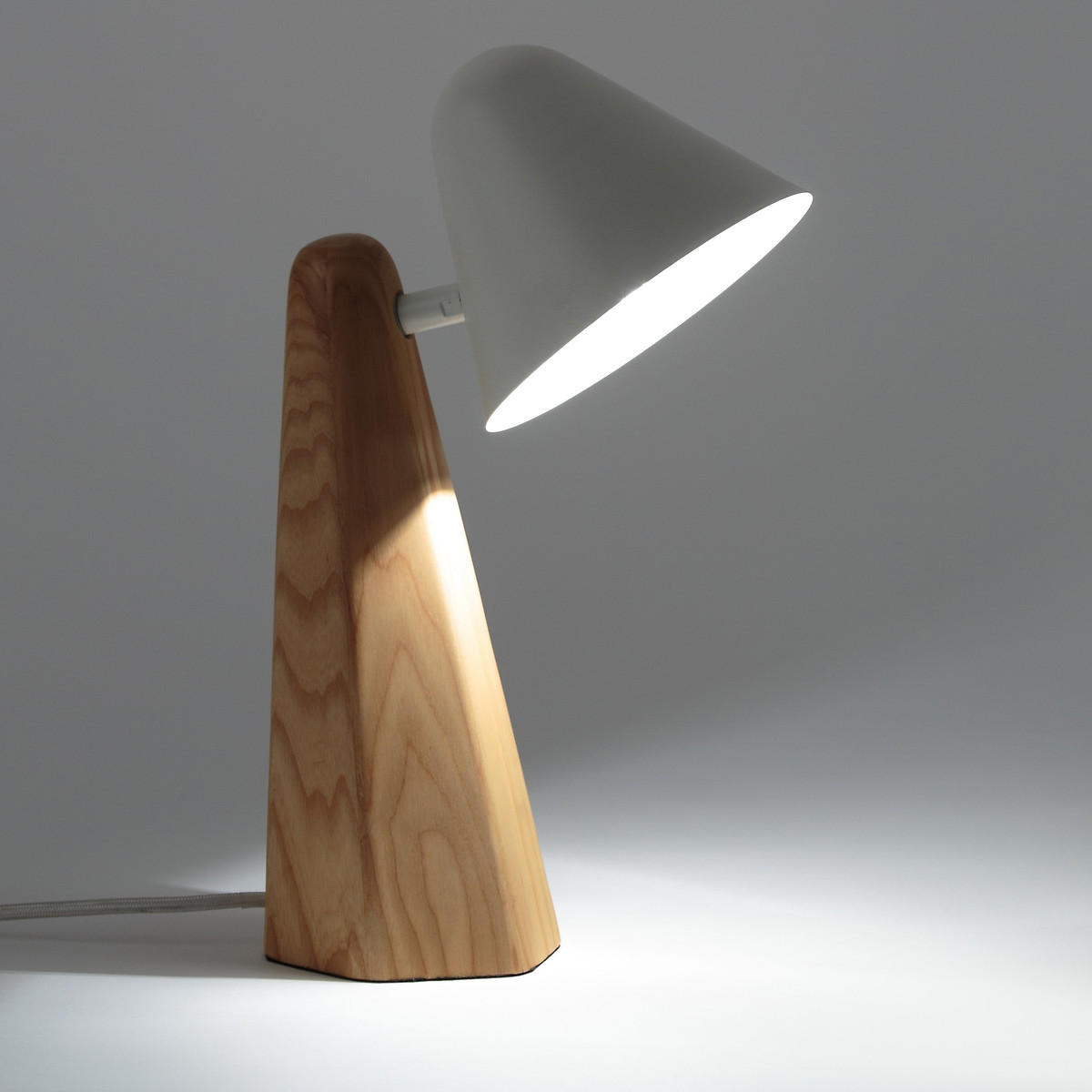 LA REDOUTE INTERIEURS<br>Candeeiro de mesa em carvalho e aço, Cotapi