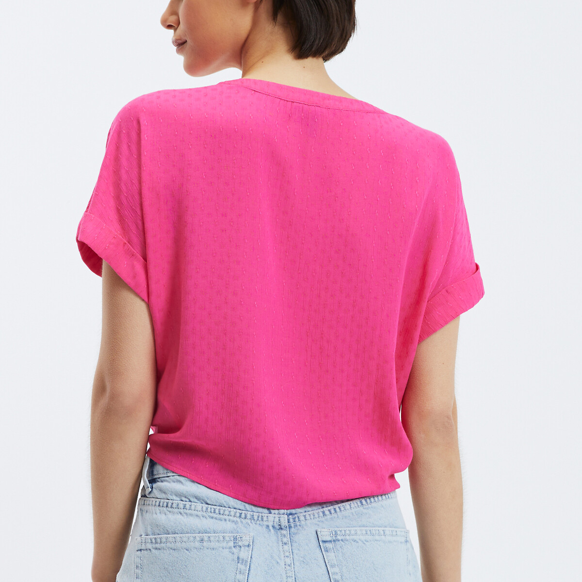 VERO MODA<br>Blusa curta, pode ser amarrada
