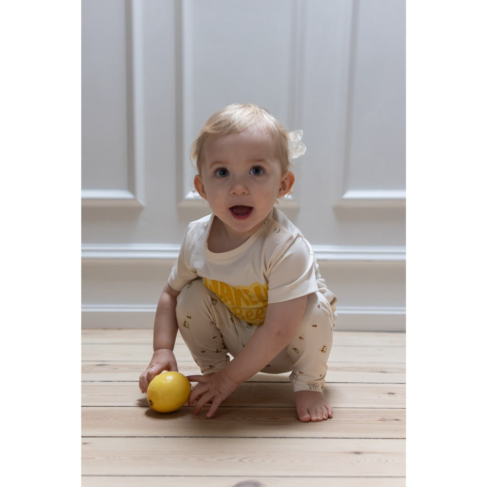 Køb Petit Piao Eggnog Ppjubii Bee Os T-shirt