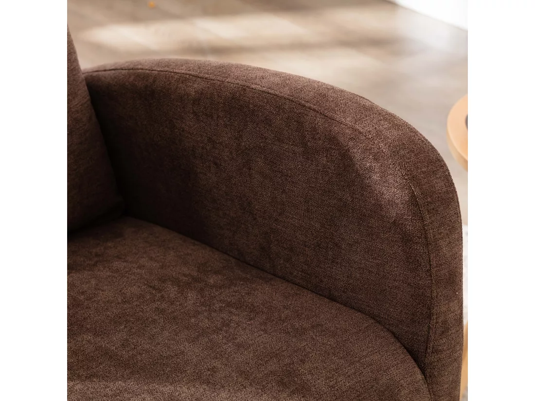 Chaise à bascule confortable pour salon