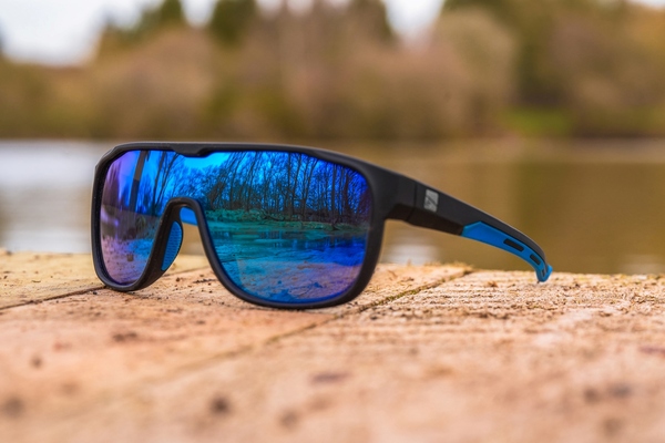 Lunettes de Soleil Polarisées Preston Absolute Ascent Ice Blue