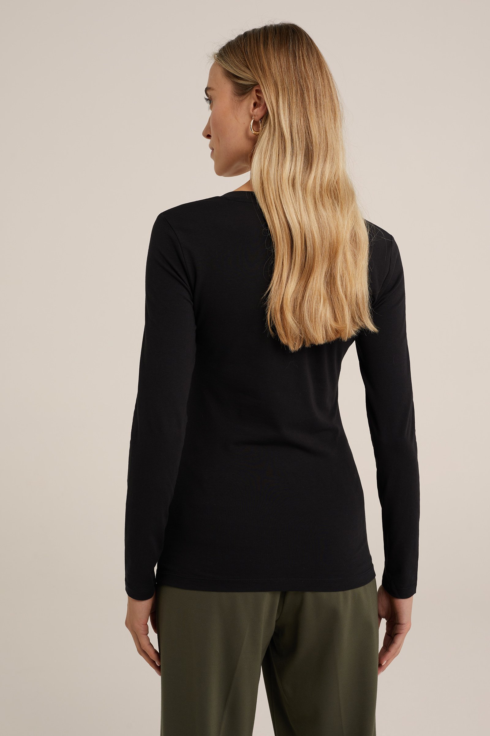T-shirt met V-hals WE Fashion Zwart