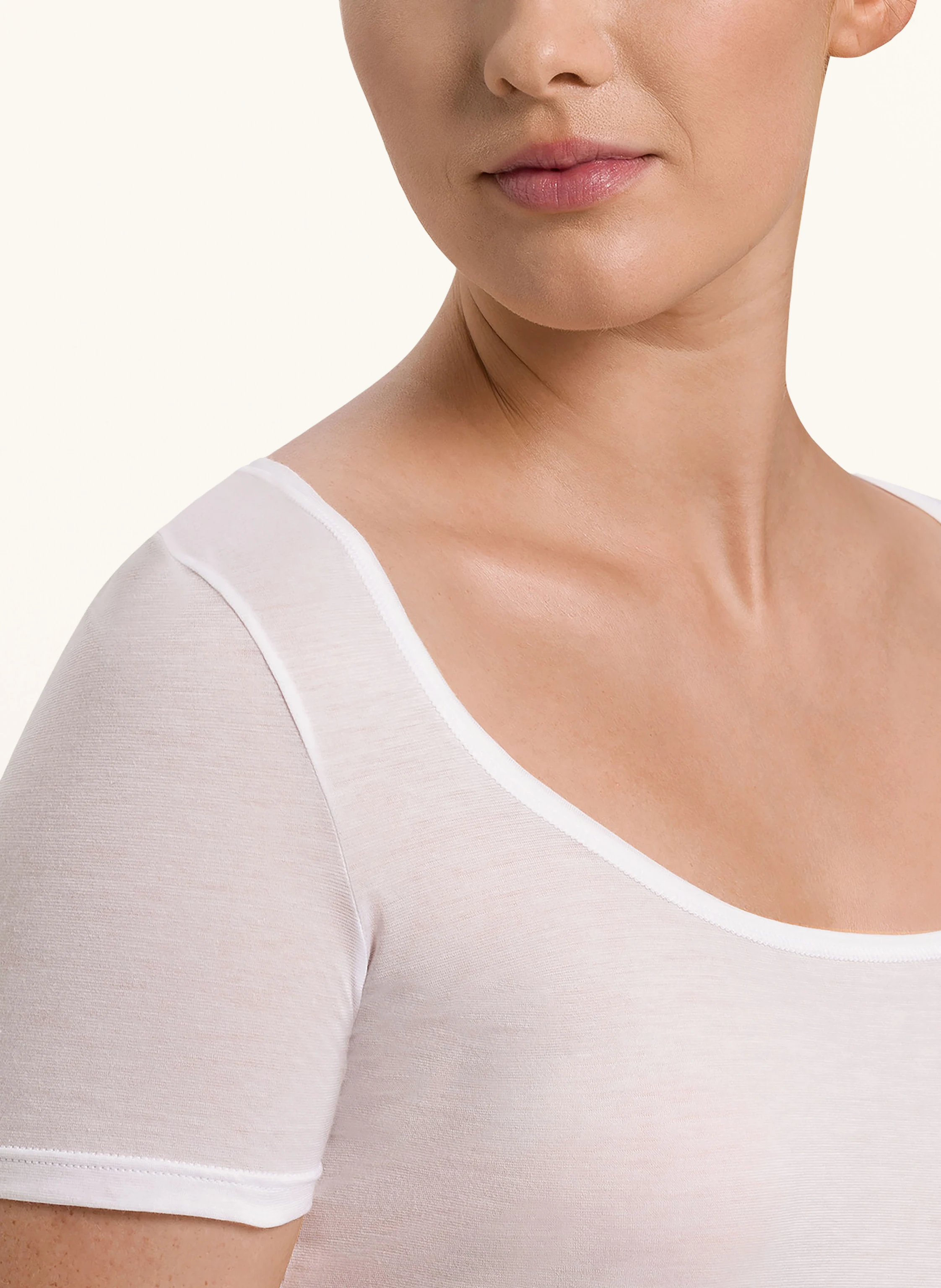 HANRO T-Shirt ULTRALIGHT
