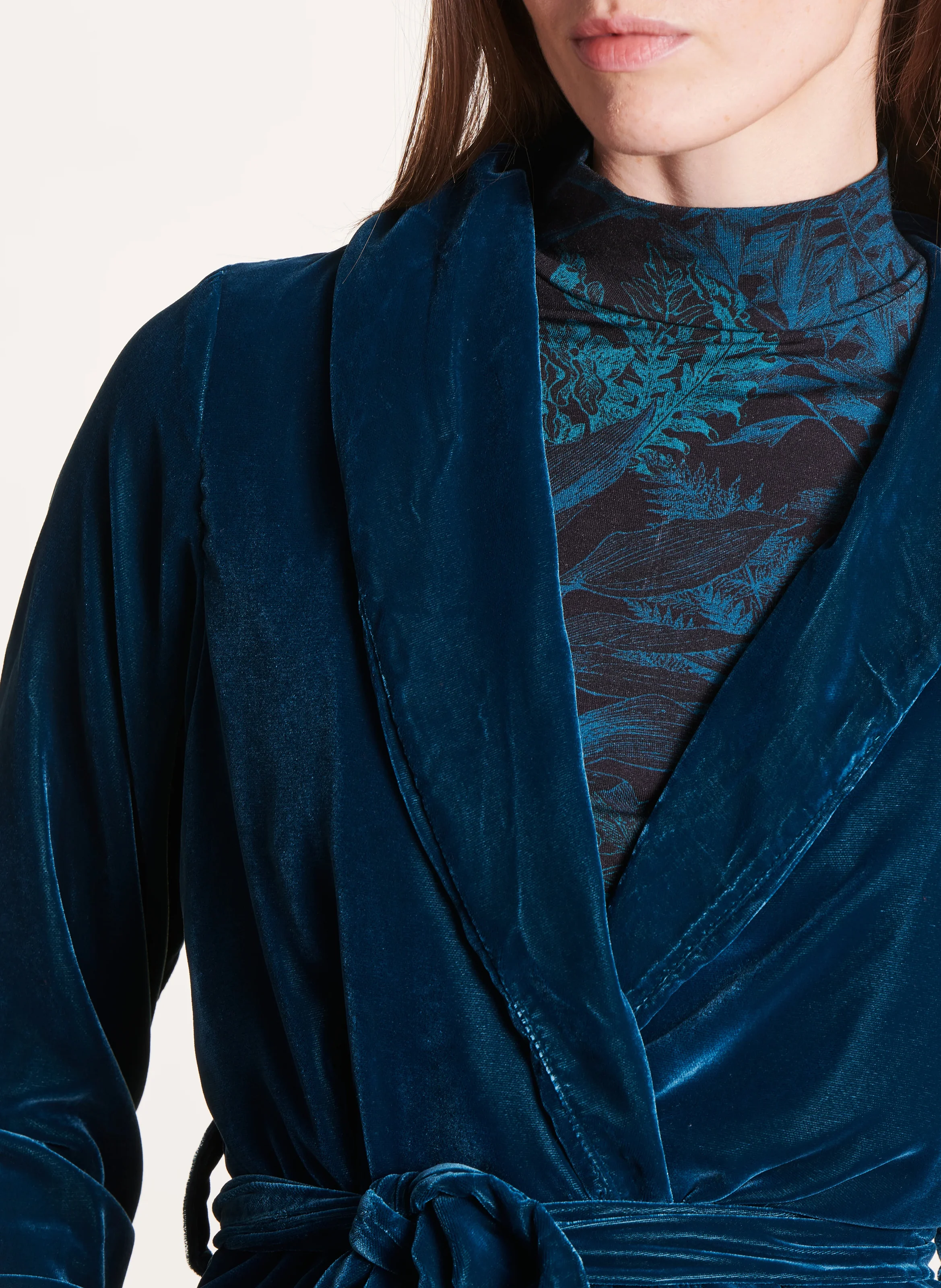 Veste cintrée col châle en velours | Bleu