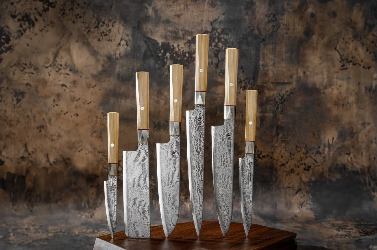 Mcusta Zanmai Gyuto ZBX2-3005DS, 33-Layer Damascus/VG10, Hinoki Handle, Knivesandtools Exclusive, koksmes, 21 cm
