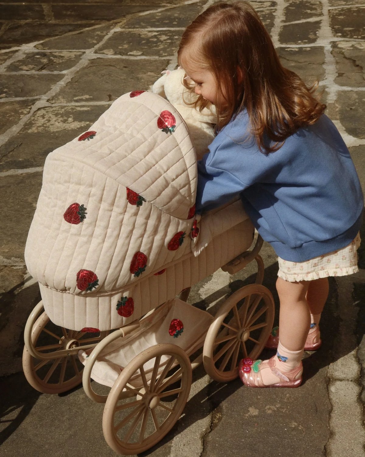 Dukkevogn m/ Vognbag & Glitrende Paljetter | Minnie Tulle Doll Pram