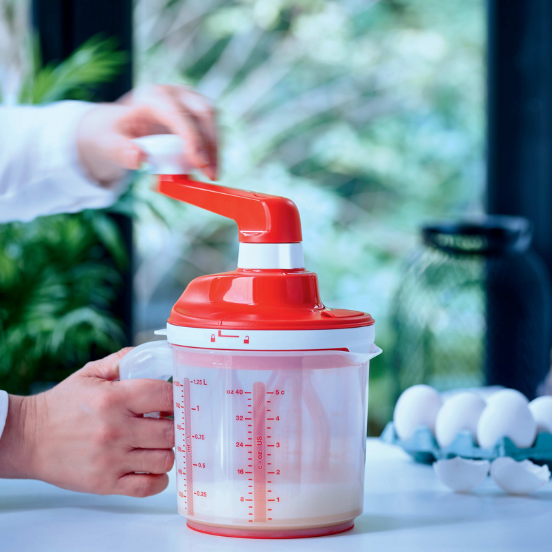 Easy Speedy 1,25 l Stromloser Küchenhelfer zum Herstellen verschiedener Teige
